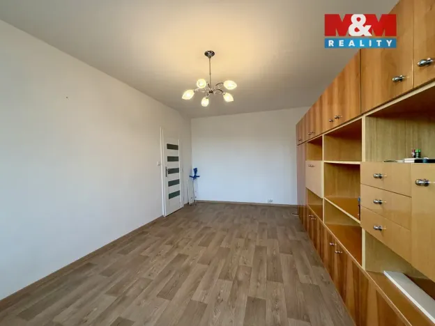 Pronájem bytu 2+1, Chomutov, Holešická, 62 m2
