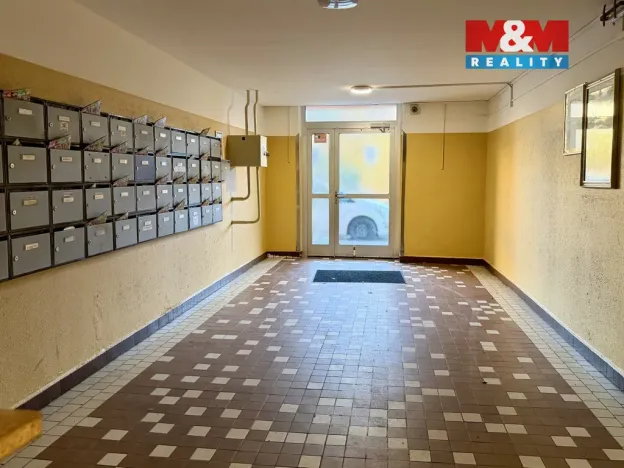 Pronájem bytu 2+1, Chomutov, Holešická, 62 m2