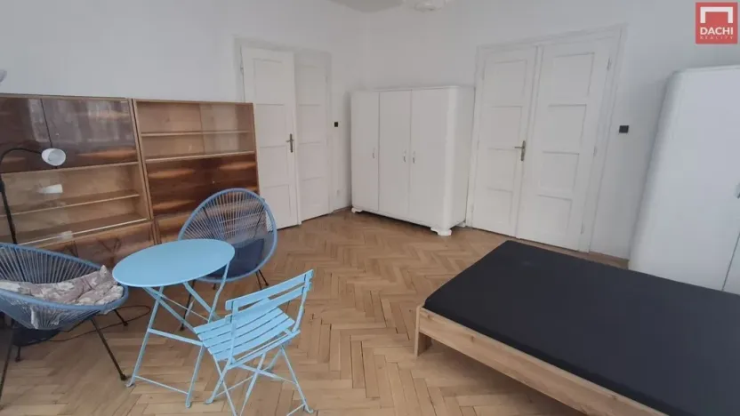 Pronájem atypického bytu, Olomouc, Krakovská, 25 m2