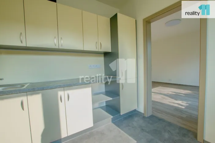 Pronájem bytu 2+1, Liberec - Liberec V-Kristiánov, Skalní, 52 m2