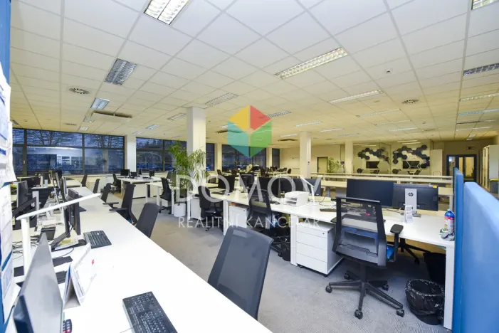 Pronájem kanceláře, Zdice - Černín, 1050 m2
