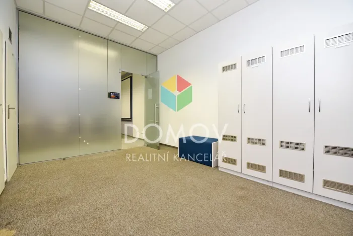 Pronájem kanceláře, Zdice - Černín, 1050 m2