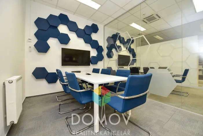 Pronájem kanceláře, Zdice - Černín, 525 m2