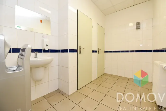 Pronájem kanceláře, Zdice - Černín, 525 m2