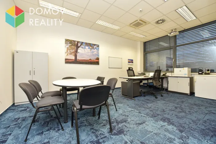 Pronájem kanceláře, Zdice - Černín, 525 m2