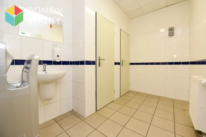 Pronájem kanceláře, Zdice - Černín, 525 m2