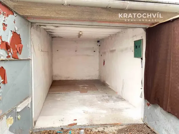 Pronájem garáže, Brno, Třískalova, 12 m2
