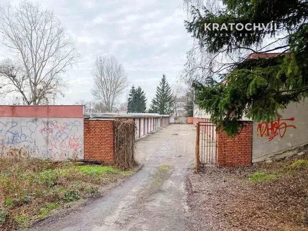 Pronájem garáže, Brno, Třískalova, 12 m2