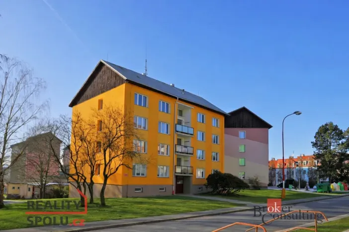 Prodej bytu 3+1, Aš, Dobrovského, 68 m2