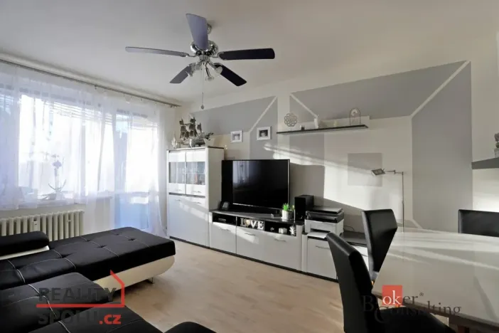 Prodej bytu 3+1, Aš, Dobrovského, 68 m2