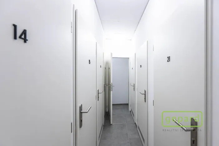 Pronájem bytu 1+kk, Praha, Danielova, 34 m2