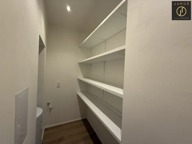 Pronájem bytu 2+kk, Praha - Nusle, Pod pramenem, 49 m2