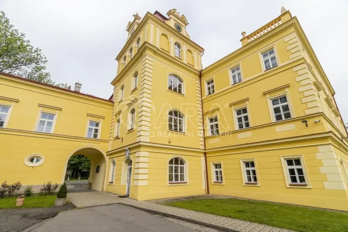 Pronájem kanceláře, Praha - Záběhlice, Za potokem, 270 m2