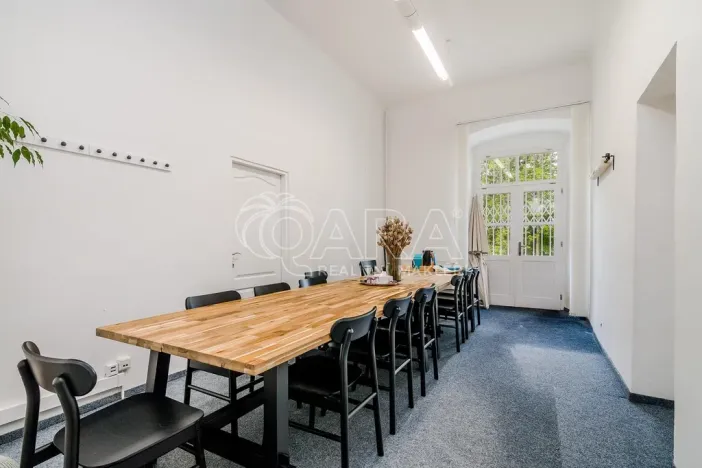 Pronájem kanceláře, Praha - Záběhlice, Za potokem, 270 m2