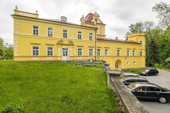 Pronájem kanceláře, Praha - Záběhlice, Za potokem, 270 m2