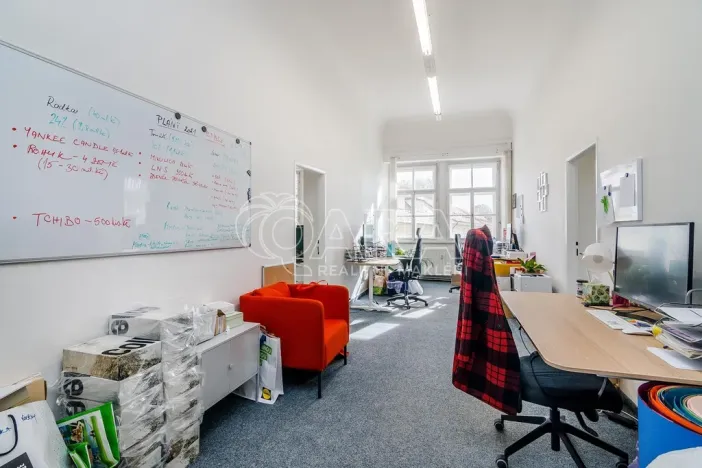 Pronájem kanceláře, Praha - Záběhlice, Za potokem, 270 m2