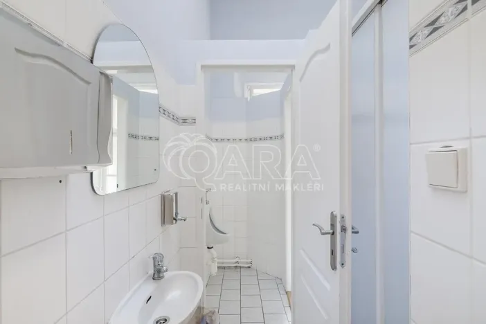 Pronájem kanceláře, Praha - Záběhlice, Za potokem, 270 m2