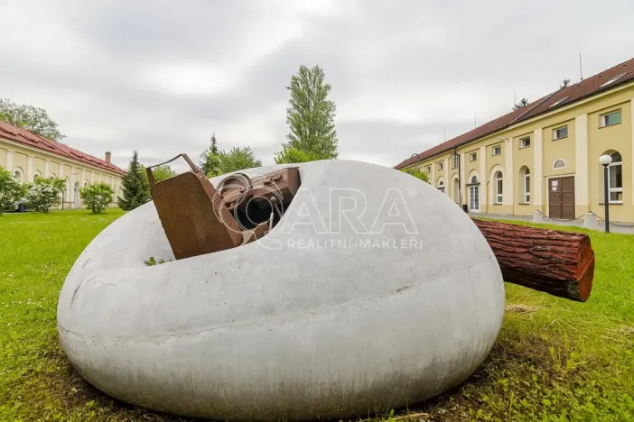 Pronájem kanceláře, Praha - Záběhlice, Za potokem, 270 m2