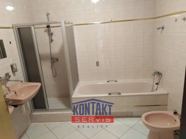 Pronájem bytu 2+1, České Budějovice - České Budějovice 6, 80 m2