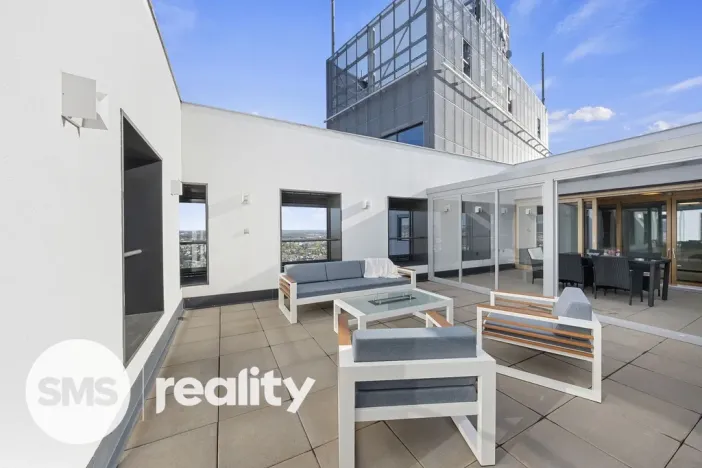 Pronájem atypického bytu, Brno - Štýřice, Pražákova, 332 m2