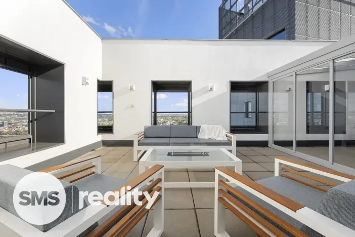 Pronájem atypického bytu, Brno - Štýřice, Pražákova, 332 m2