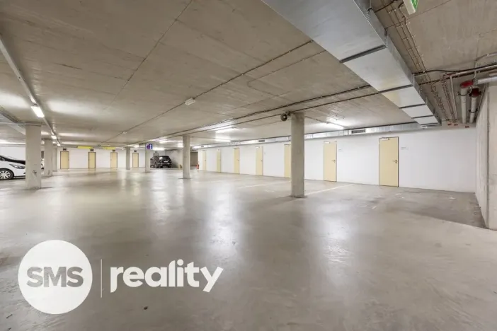 Pronájem atypického bytu, Brno - Štýřice, Pražákova, 332 m2