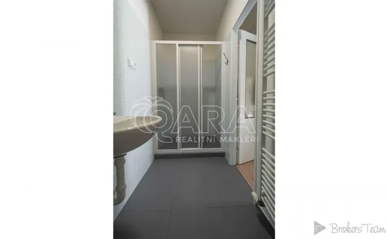 Pronájem bytu 1+1, Praha - Kbely, Semilská, 30 m2