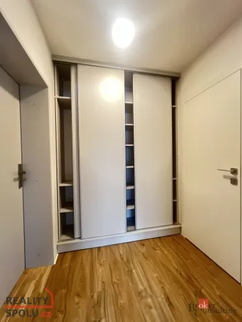 Pronájem bytu 1+kk, Liberec - Liberec XII-Staré Pavlovice, Polní, 34 m2