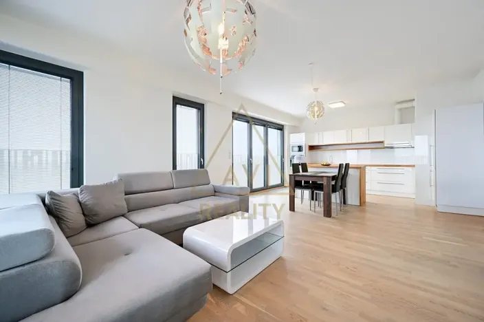 Pronájem bytu 3+kk, Praha - Žižkov, Olšanská, 86 m2