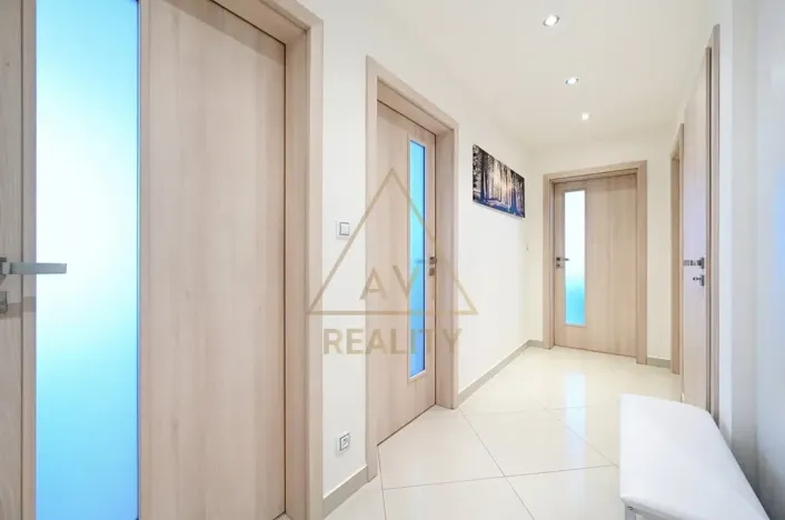 Pronájem bytu 3+kk, Praha - Žižkov, Olšanská, 86 m2