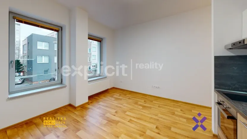 Pronájem bytu 1+kk, Zlín, Lorencova, 22 m2