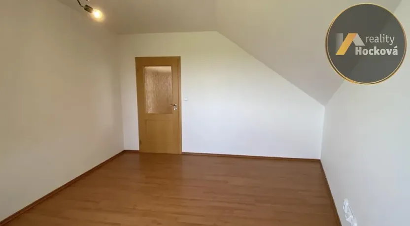 Pronájem rodinného domu, Postřižín, Duhová, 176 m2