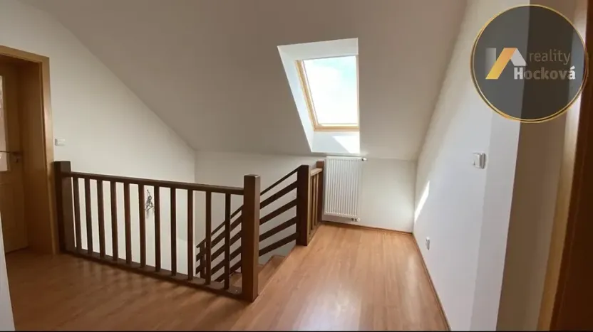 Pronájem rodinného domu, Postřižín, Duhová, 176 m2