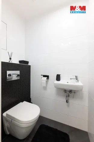 Prodej bytu 3+kk, Praha - Libeň, Novovysočanská, 64 m2