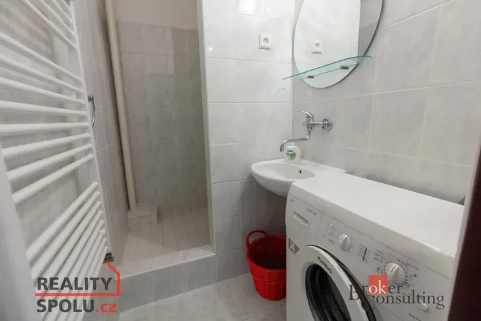 Pronájem bytu 1+1, Plzeň - Jižní Předměstí, Brožíkova, 36 m2