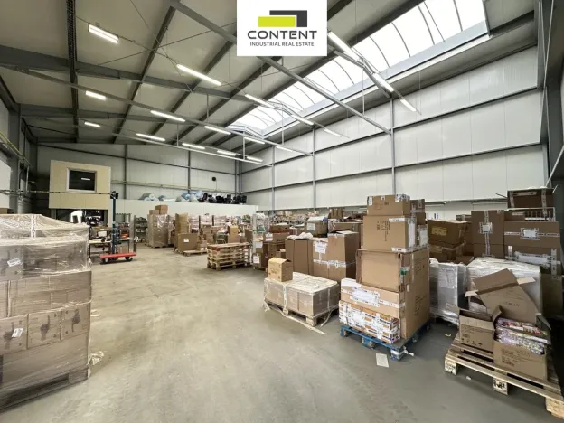 Pronájem skladu, Dubno, 5668 m2