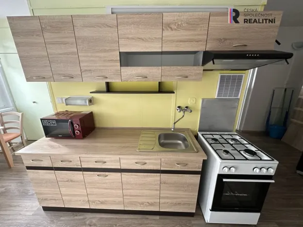 Pronájem bytu 1+1, Sokolov, Švabinského, 41 m2