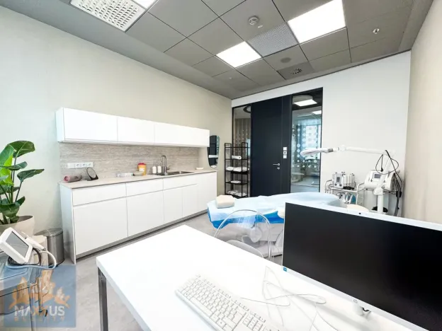 Pronájem ordinace, Praha - Michle, Jihlavská, 30 m2
