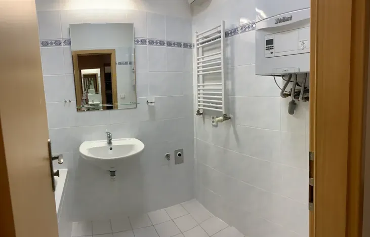 Pronájem bytu 2+kk, Jesenice, Cedrová, 46 m2