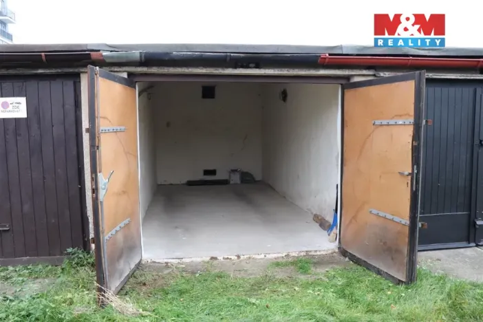 Pronájem garáže, Praha, Novobohdalecká, 18 m2