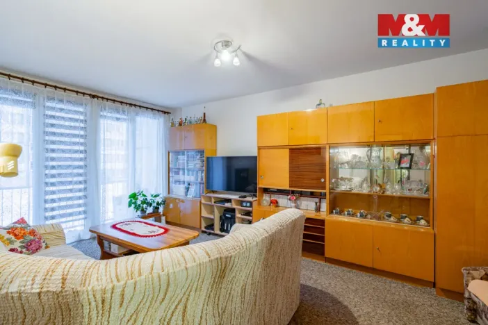 Prodej bytu 3+1, Český Krumlov - Plešivec, Sídliště Plešivec, 74 m2