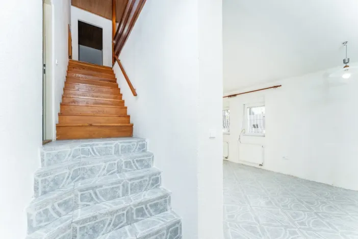 Prodej rodinného domu, Jesenice, Budějovická, 273 m2