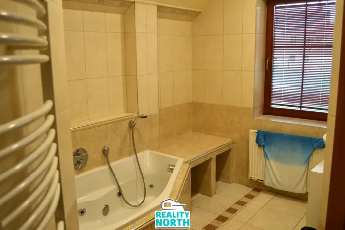 Prodej rodinného domu, Hejnice, Klášterní, 690 m2