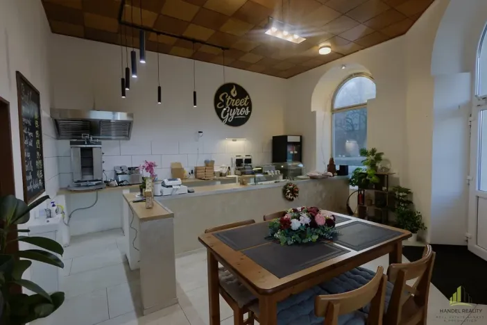 Pronájem restaurace, Prostějov, Pernštýnské nám., 47 m2