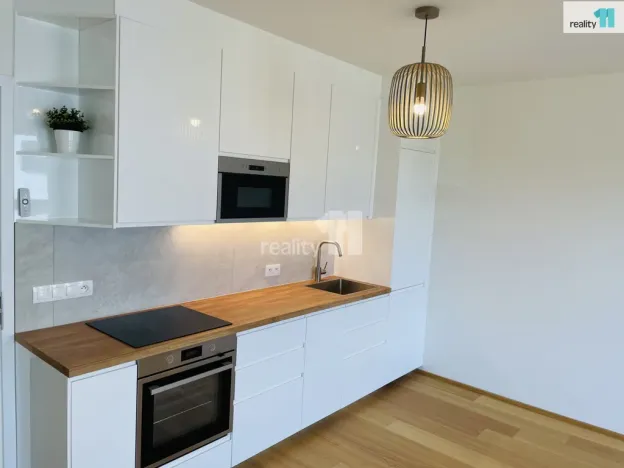 Prodej bytu 2+kk, Praha - Malešice, Azzoniho, 113 m2