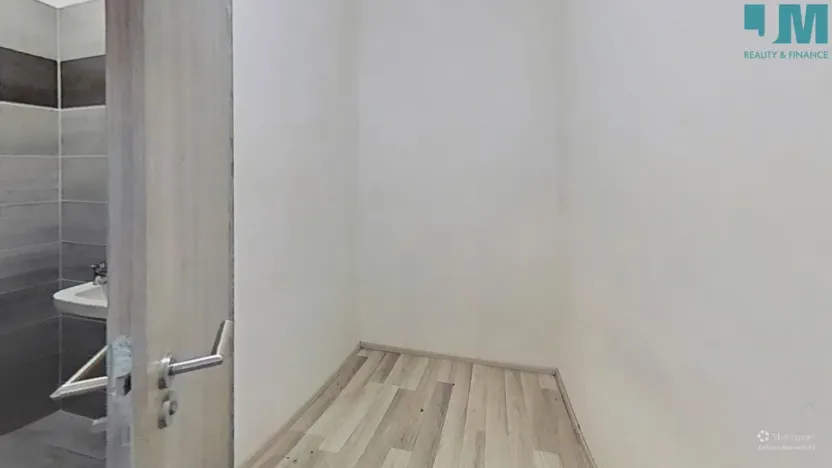 Prodej bytu 2+kk, Miroslav, Husova, 59 m2