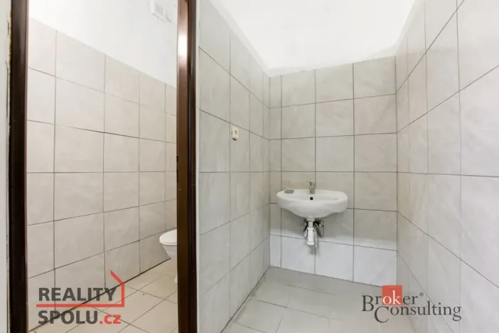 Pronájem obchodního prostoru, Pardubice - Zelené Předměstí, Palackého třída, 395 m2