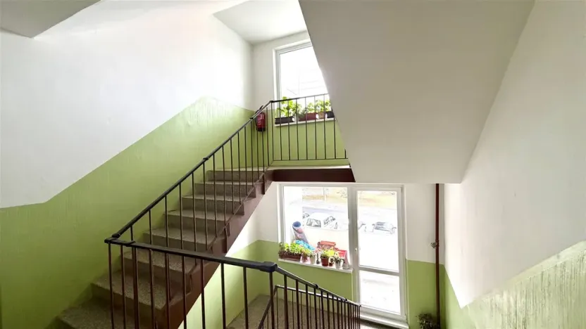 Prodej bytu 1+1, Cheb, Lesní, 36 m2