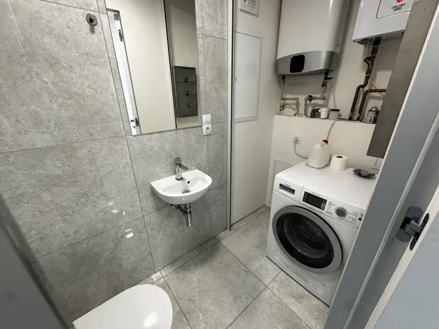 Pronájem bytu 3+kk, Pardubice, Štrossova, 83 m2