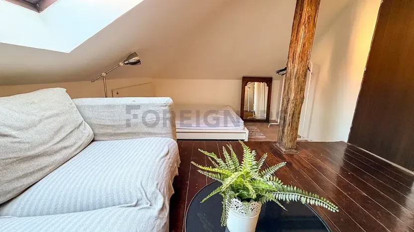 Pronájem půdního prostoru, Praha - Smíchov, Staropramenná, 100 m2